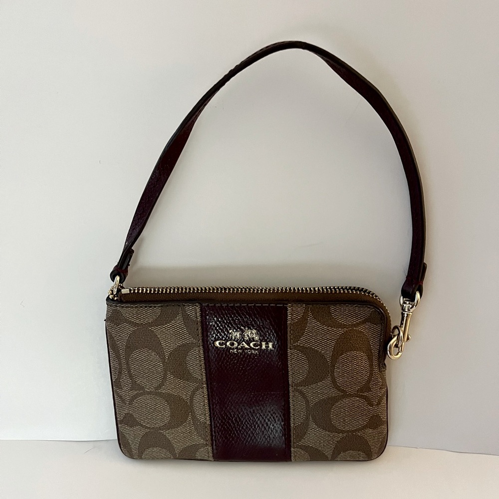 Coach wristlet tan signature burgandy leather like New